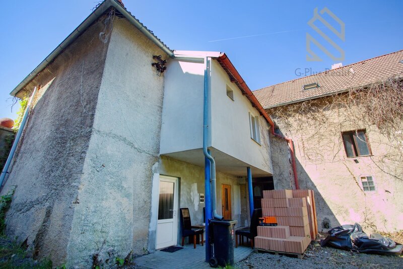 Prodej domu nám. T.G. Masaryka 779 m², pozemek 1465 m², Smečno