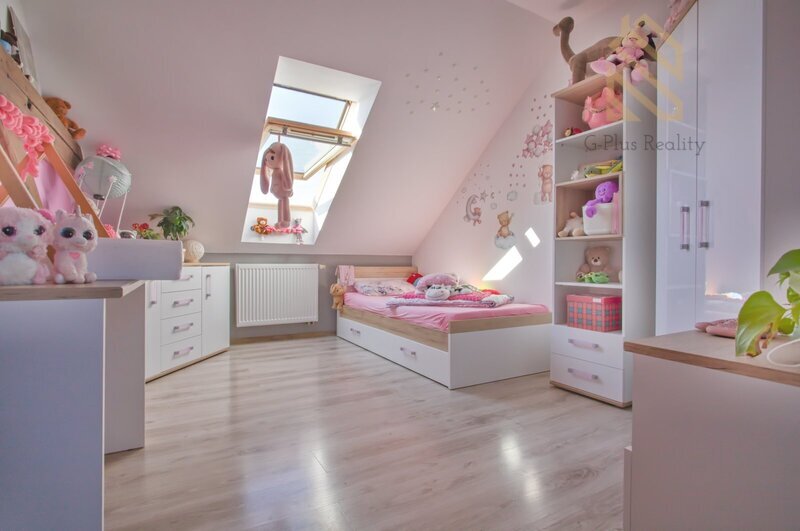 Prodej, rodinného domu, 326 m², pozemek 2 8130 m² Hrobčice - Razice