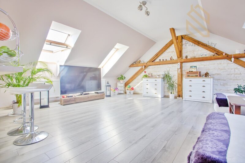 Prodej, rodinného domu, 326 m², pozemek 2 8130 m² Hrobčice - Razice