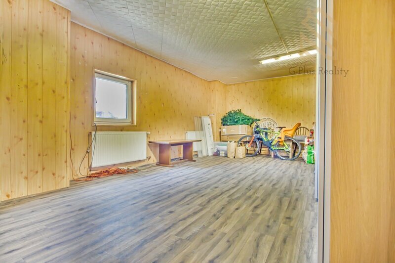 Prodej, rodinného domu, 326 m², pozemek 2 8130 m² Hrobčice - Razice