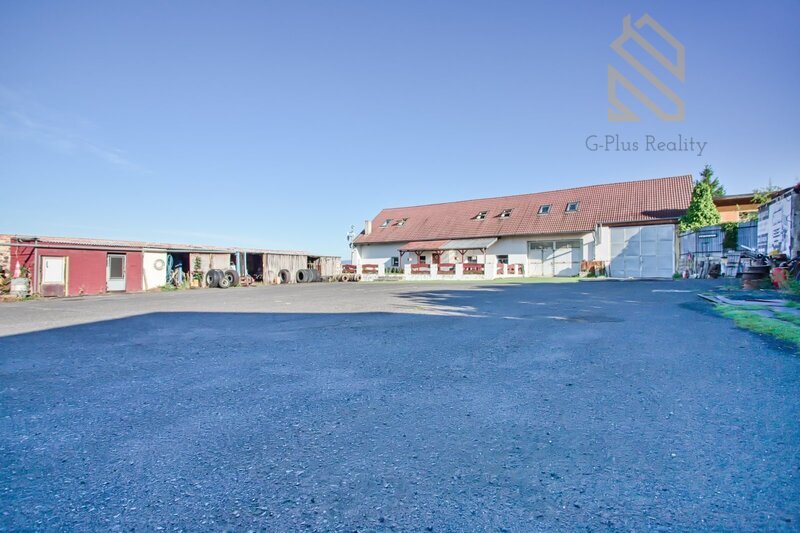 Prodej, rodinného domu, 326 m², pozemek 2 8130 m² Hrobčice - Razice