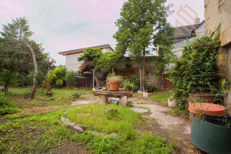 Prodej, rodinný dům 5+1, 190 m2, 551m2, Libochovany