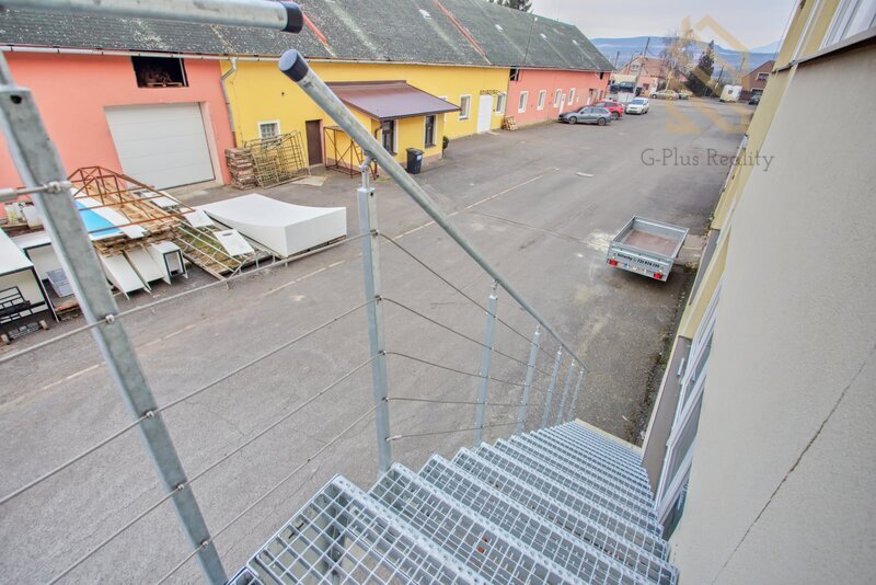 Pronájem obchodního prostoru 1200 m² Polepy 6​5​ ​0​0​0​ ​K​č​/​m​ě​s​í​c​ ​(​5​4​ ​K​č​/​m​²​)​