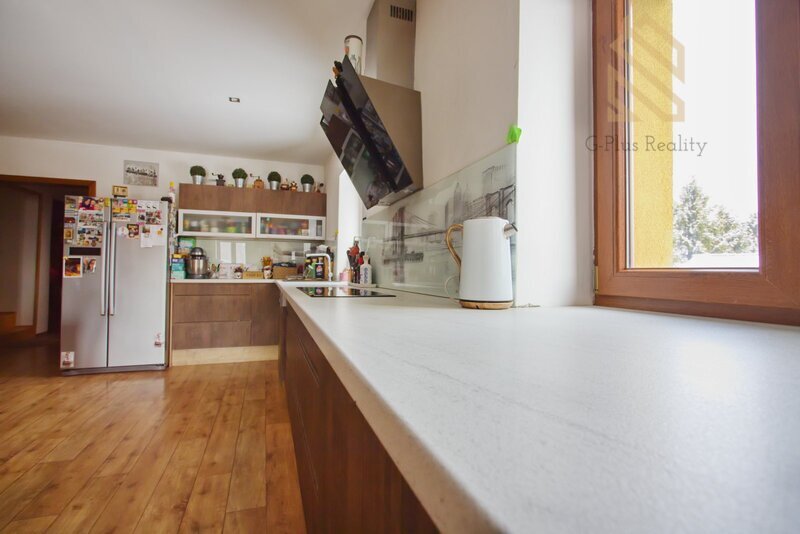 Prodej, rodinný dům 270m2, pozemek 2444m2