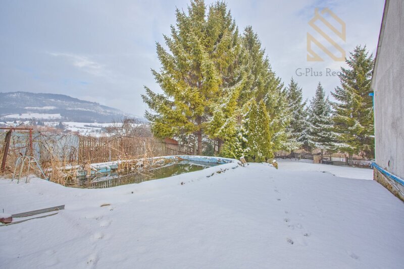 Prodej, rodinný dům 270m2, pozemek 2444m2