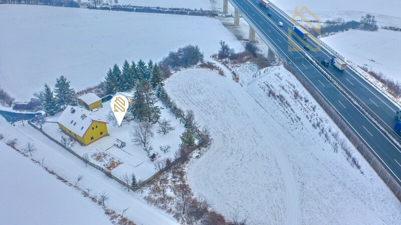 Prodej, rodinný dům 270m2, pozemek 2444m2