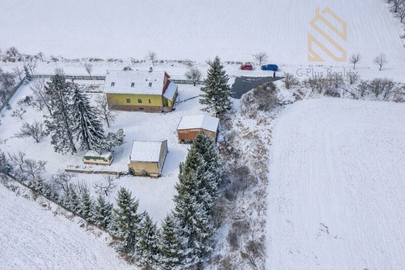 Prodej, rodinný dům 270m2, pozemek 2444m2