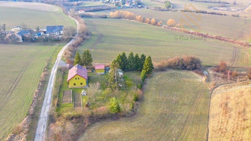 Prodej, rodinný dům 270m2, pozemek 2444m2, Dobkovičky, Velemín,