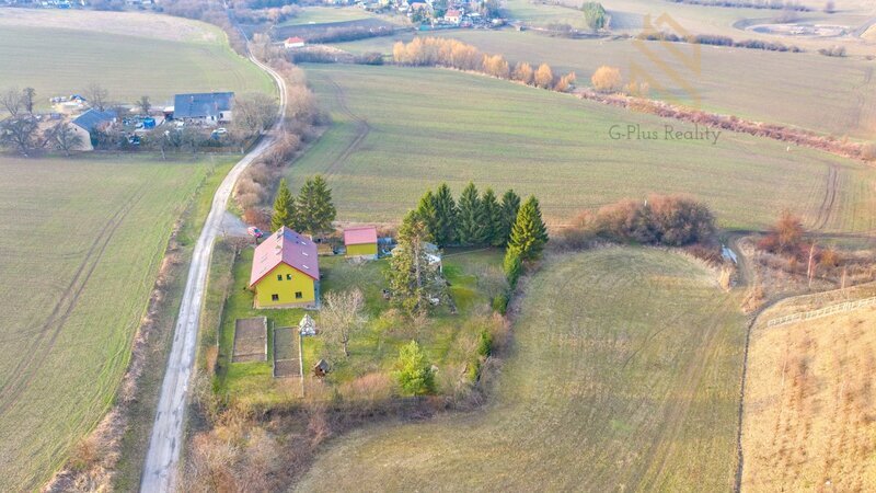 Prodej, rodinný dům 270m2, pozemek 2444m2, Dobkovičky, Velemín,