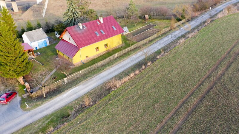 Prodej, rodinný dům 270m2, pozemek 2444m2, Dobkovičky, Velemín,