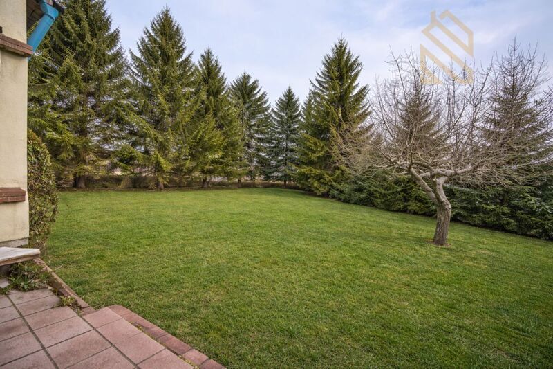 Prodej, rodinný dům 270m2, pozemek 2444m2, Dobkovičky, Velemín,