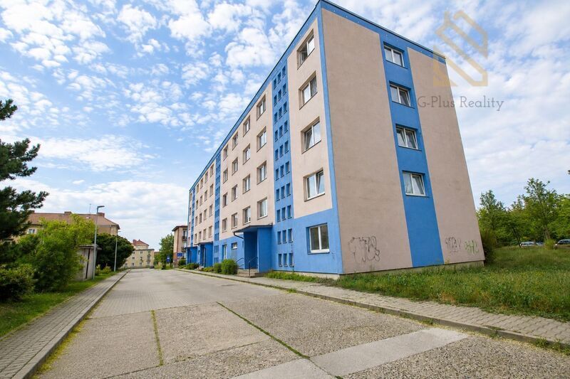 Prodej, byt, 2+1, 49m2, ul. Na Skalkách, Neratovice