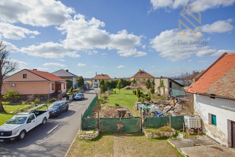 Prodej, rodinný dům 334 m2, pozemek 1515m2, Radovesice