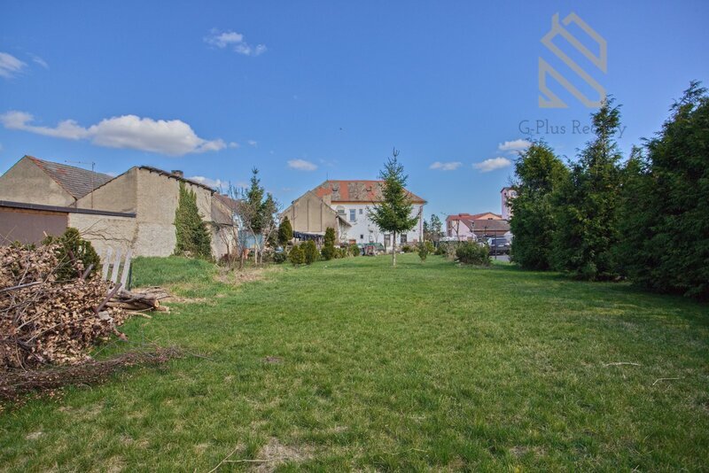 Prodej, rodinný dům 334 m2, pozemek 1515m2, Radovesice