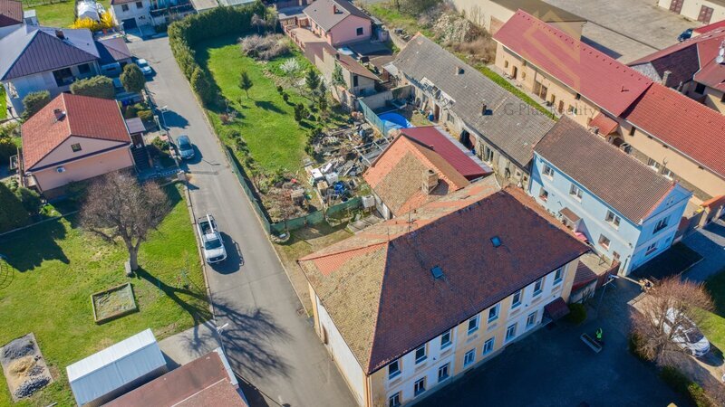 Prodej, rodinný dům 334 m2, pozemek 1515m2, Radovesice