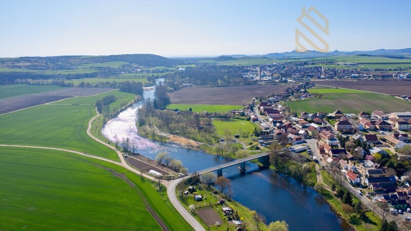 Prodej, rodinný dům 334 m2, pozemek 1515m2, Radovesice