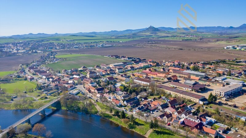 Prodej, rodinný dům 334 m2, pozemek 1515m2, Radovesice