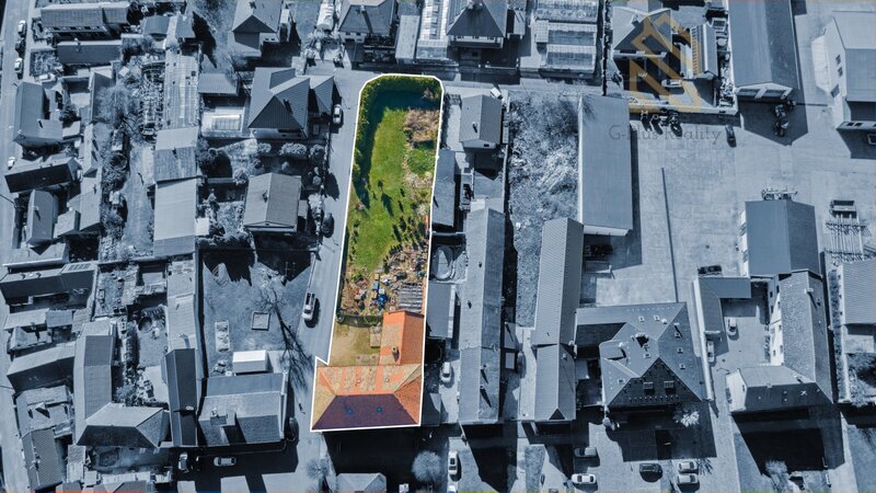 Prodej, rodinný dům 334 m2, pozemek 1515m2, Radovesice