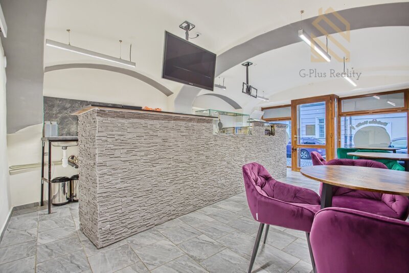 Pronájem zavedeného  obchodu, 55 m2, ul. Pivovarská, Louny