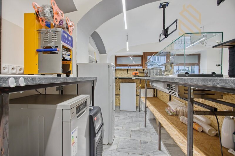 Pronájem zavedeného  obchodu, 55 m2, ul. Pivovarská, Louny