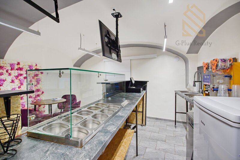 Pronájem zavedeného  obchodu, 55 m2, ul. Pivovarská, Louny