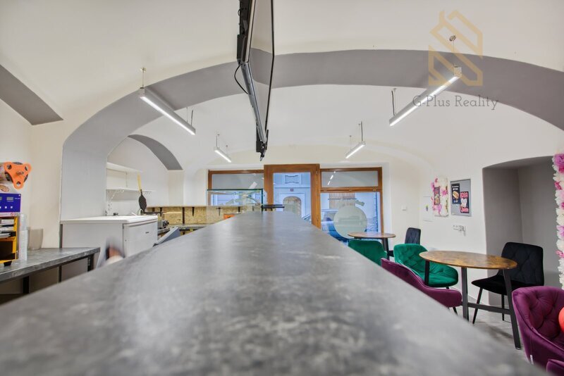 Pronájem zavedeného  obchodu, 55 m2, ul. Pivovarská, Louny