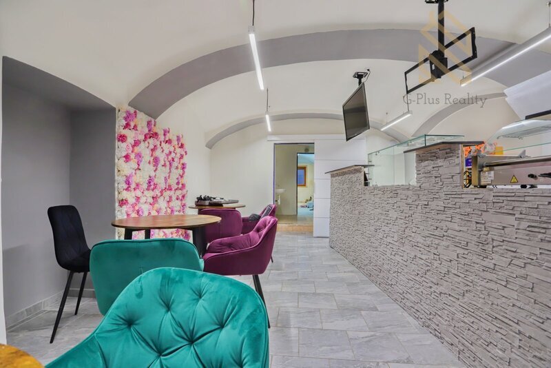 Pronájem zavedeného  obchodu, 55 m2, ul. Pivovarská, Louny