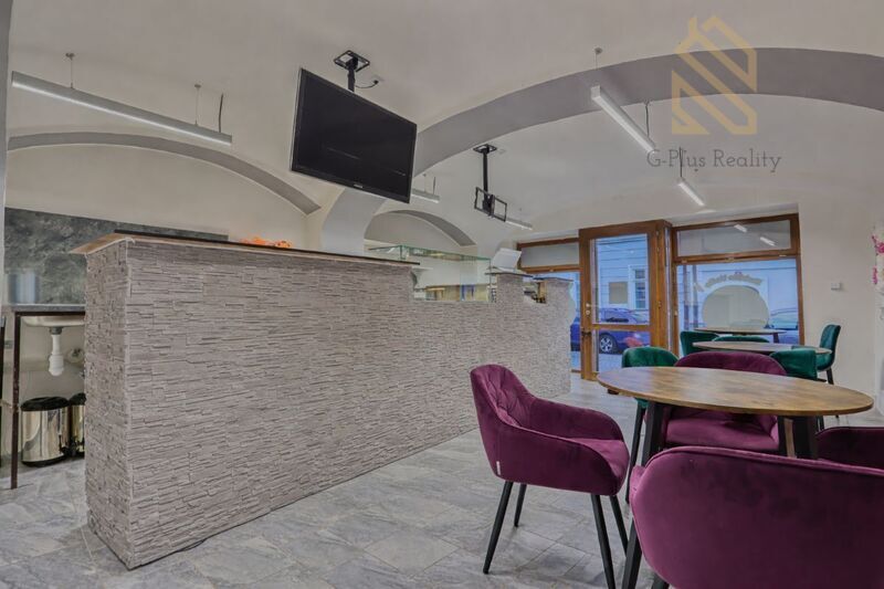 Pronájem zavedeného  obchodu, 55 m2, ul. Pivovarská, Louny