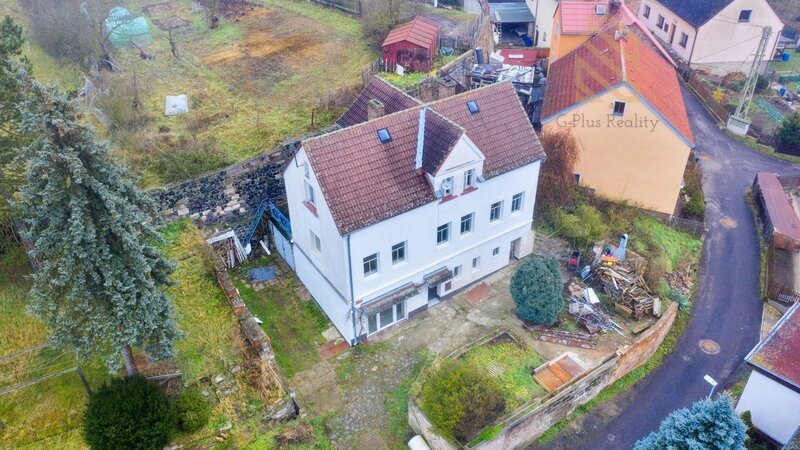 Prodej,Rodinný patrový dům se zahradou a garáží, 263m2, Sebuzín, Ústí nad Labem