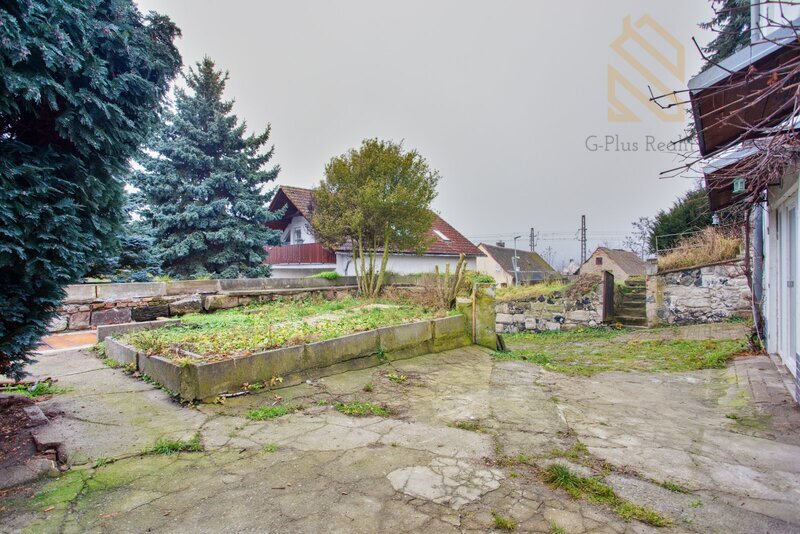 Prodej,Rodinný patrový dům se zahradou a garáží, 263m2, Sebuzín, Ústí nad Labem