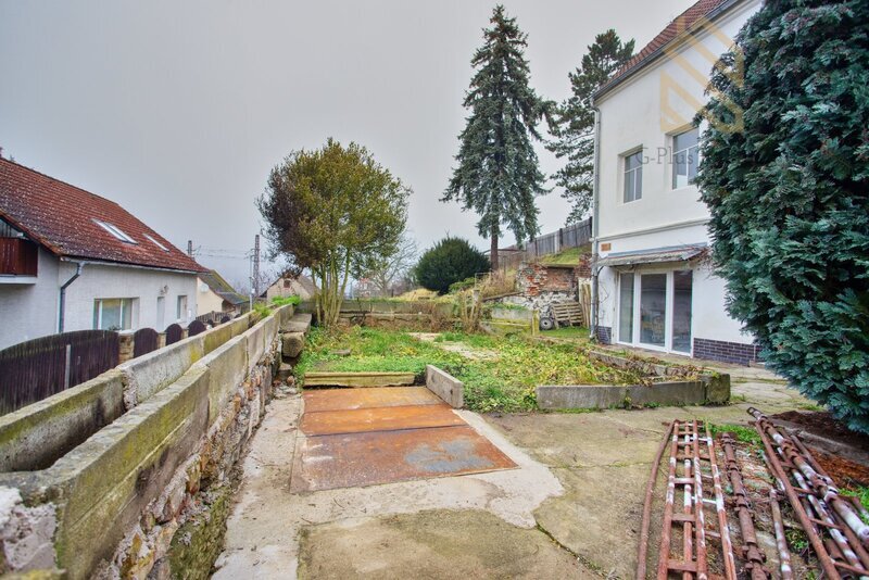 Prodej,Rodinný patrový dům se zahradou a garáží, 263m2, Sebuzín, Ústí nad Labem