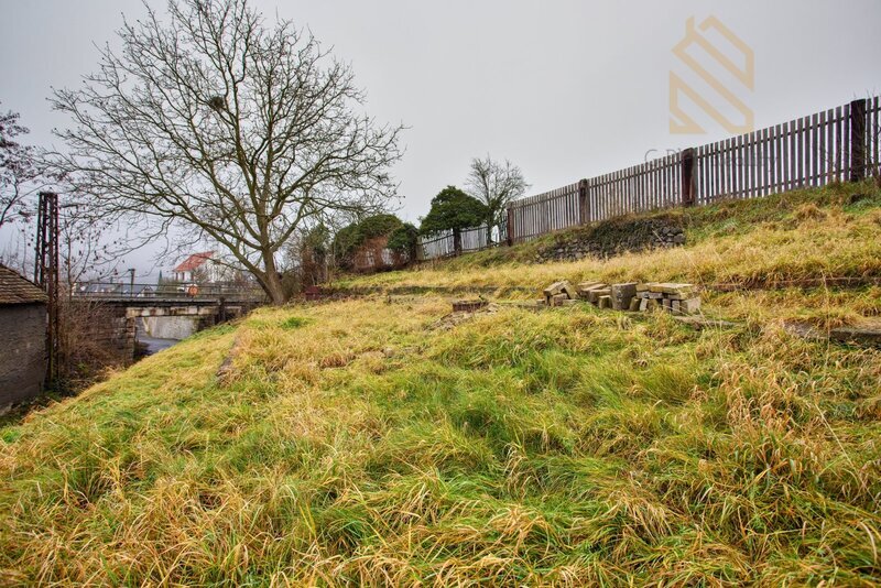 Prodej,Rodinný patrový dům se zahradou a garáží, 263m2, Sebuzín, Ústí nad Labem