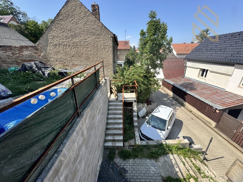 Pronájem bytu 3+kk 90 m2,  zahradou 150 m2 a terasou 20 m2, Brozany nad Ohří ulice Kozí okres Litoměřice