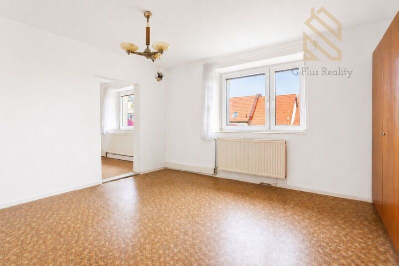 Prodej, rodinný dům 335 m2, pozemek 892 m2, obec Raná u Loun