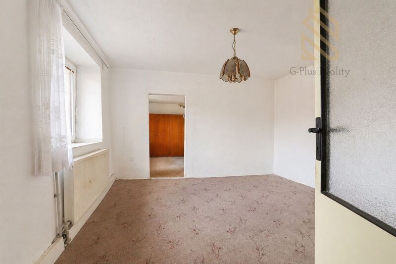 Prodej, rodinný dům 335 m2, pozemek 892 m2, obec Raná u Loun