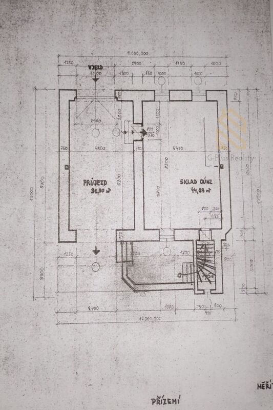 Prodej, vícegeneračního domu 454m2,pozemek 164m2,s terasou,Kostelec Nad Labem