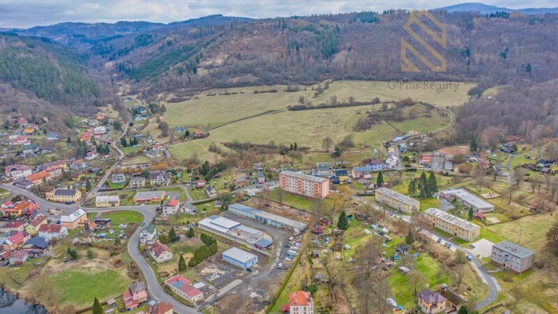 Prodej, stavební pozemek 300m2, zahrada 478m2, celkem 778m2, Velichov - Karlovy Vary