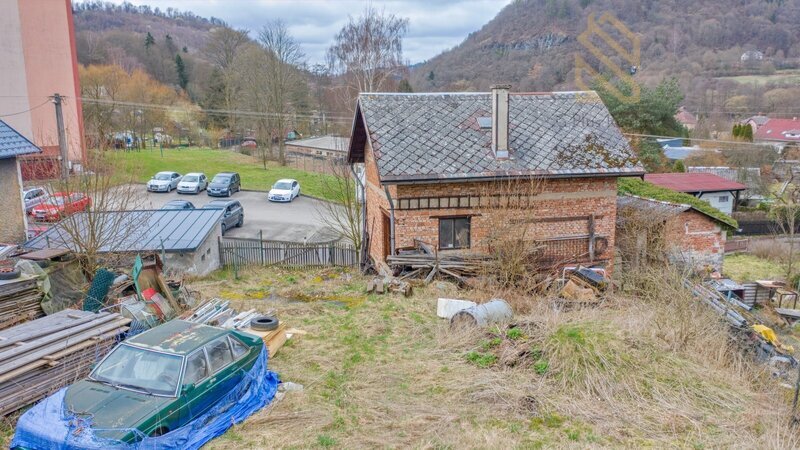 Prodej, stavební pozemek 300m2, zahrada 478m2, celkem 778m2, Velichov - Karlovy Vary