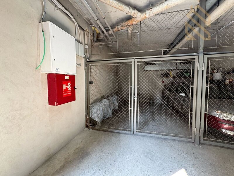 Prodej,Garáž,17m2,Praha 6 - ul. Na Viničce