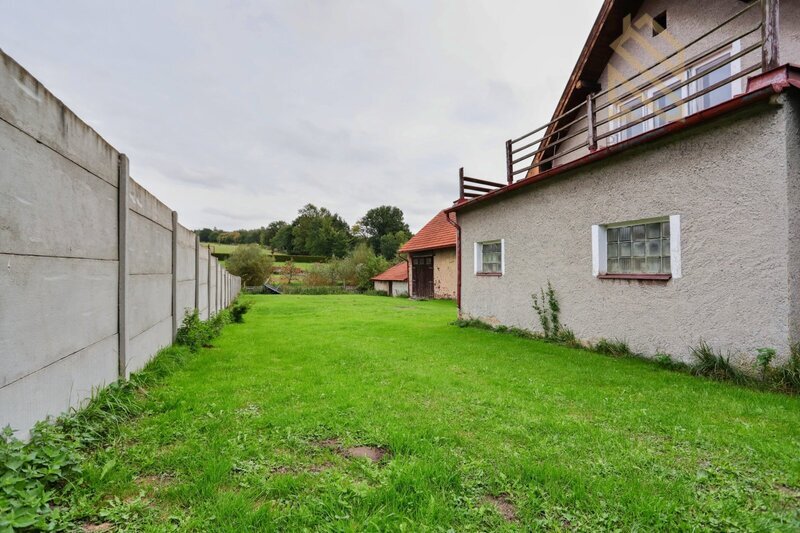 Prodej rodinného domu 319 m², pozemek 884 m², Prusice