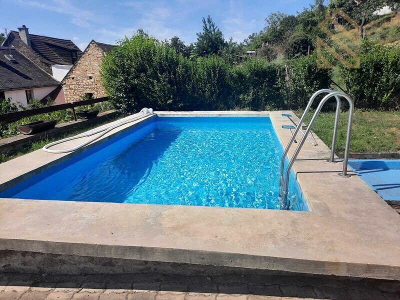 Prodej, rodinný dům 235 m2, pozemek 5026 m2, Velké Žernoseky
