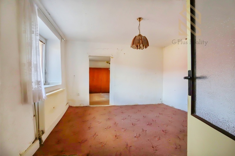 Prodej, rodinný dům 335 m2, pozemek 892 m2, obec Raná u Loun