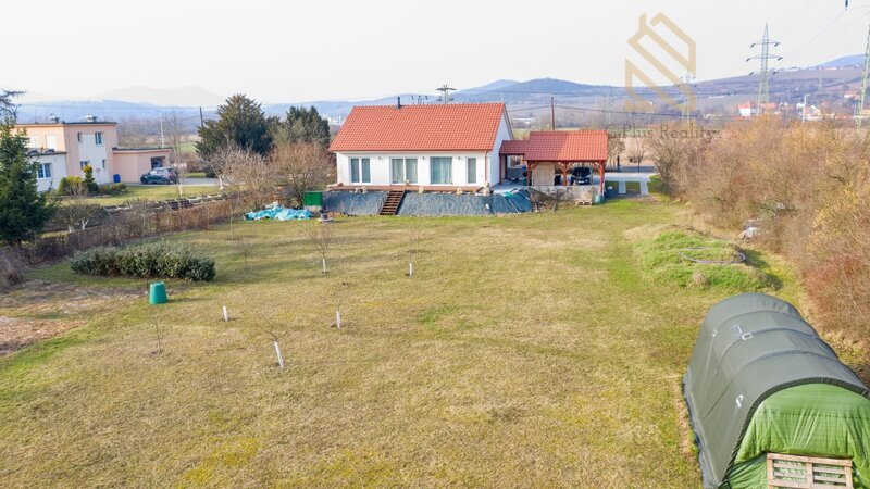 Rodinný dům, 135m2, zahrada 3 522m2, Píšťany, okr.Litoměřice