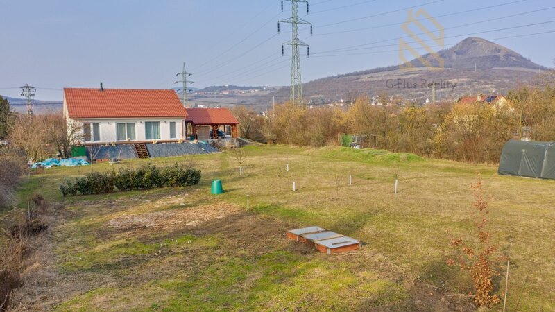 Rodinný dům, 135m2, zahrada 3 522m2, Píšťany, okr.Litoměřice