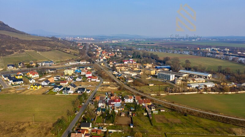 Rodinný dům, 135m2, zahrada 3 522m2, Píšťany, okr.Litoměřice