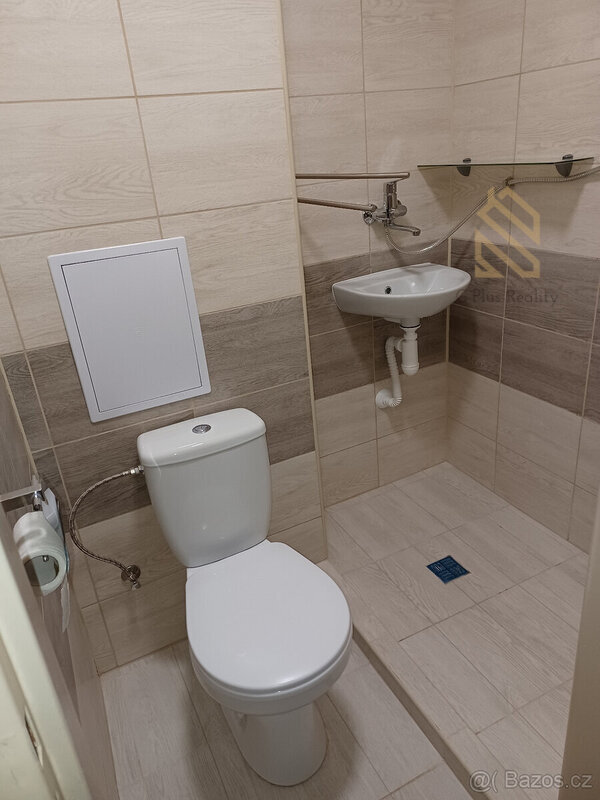 Pronájem garsonky, 1+kk, 23m2, Louny, ul.Přemyslovců