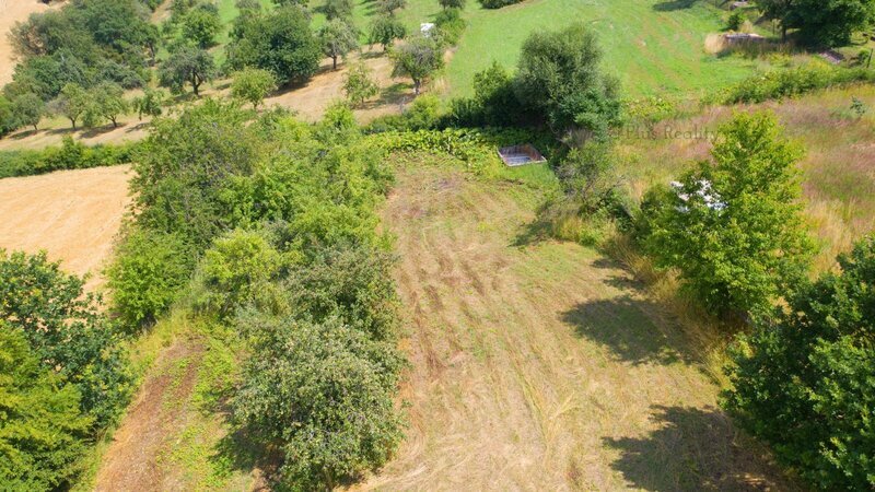 Prodej pozemku 2370 m², Smolnice u Loun