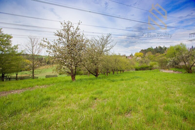 Prodej pozemku 2370 m², Smolnice u Loun