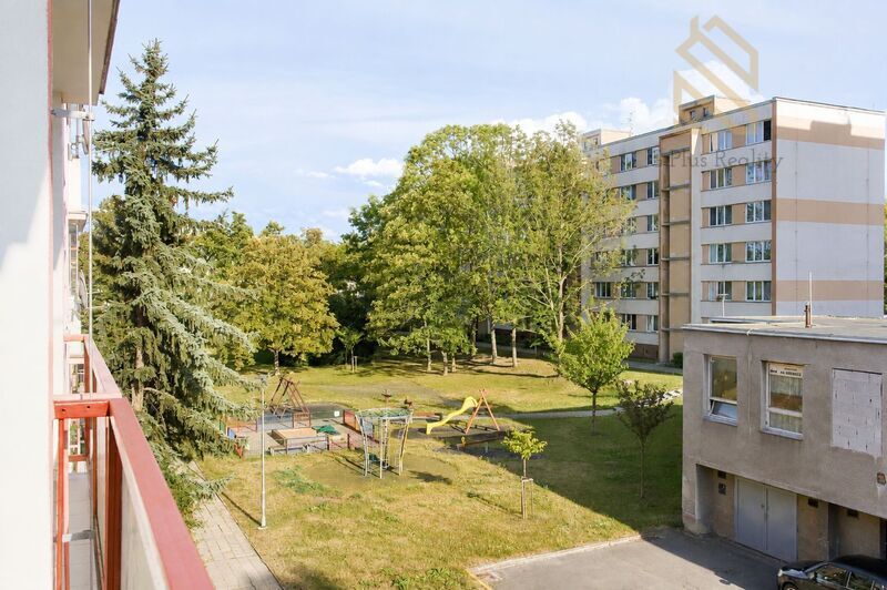 Pronájem bytu 2+1 s lodžií, 60 m² – Louny, ul. Jana Švermy