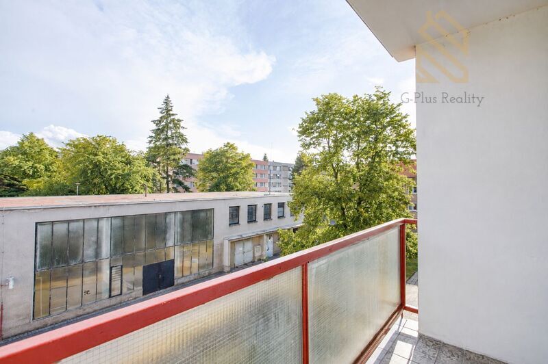 Pronájem bytu 2+1 s lodžií, 60 m² – Louny, ul. Jana Švermy